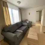 Loehr Apartment *