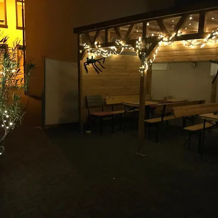 Loehr Apartment *